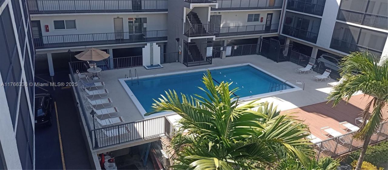 201 178th Dr, Unit 234, Sunny Isles Beach, FL 33160 Photo