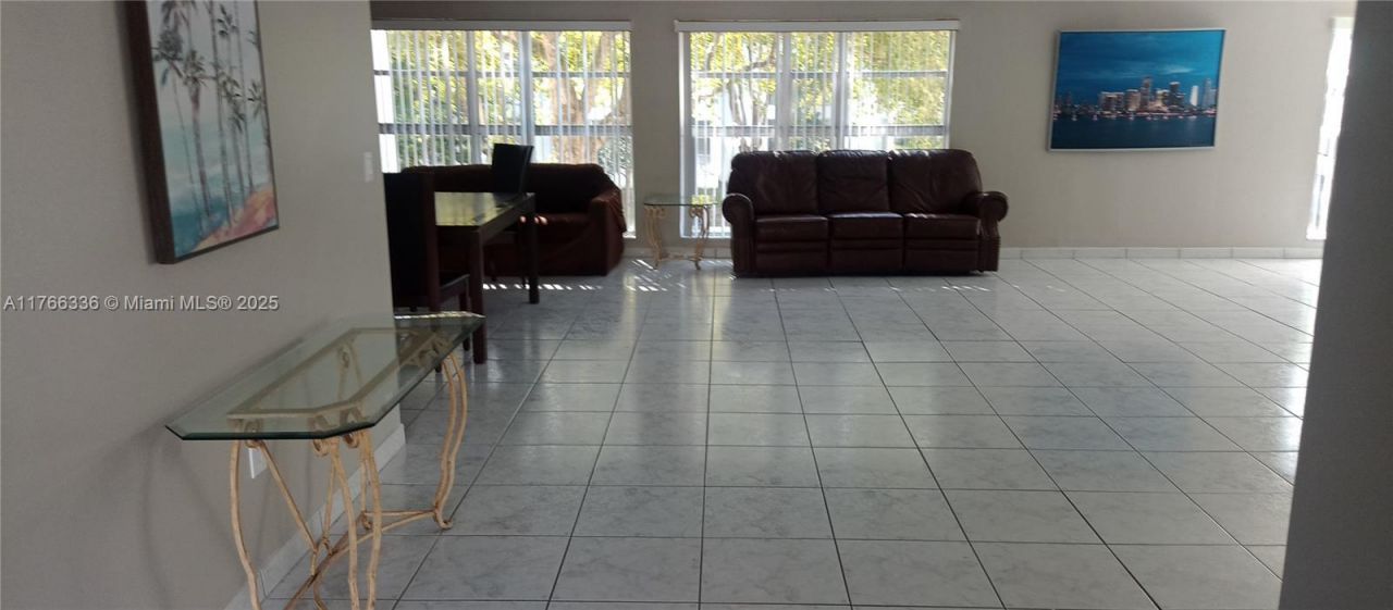 201 178th Dr, Unit 234, Sunny Isles Beach, FL 33160 Photo