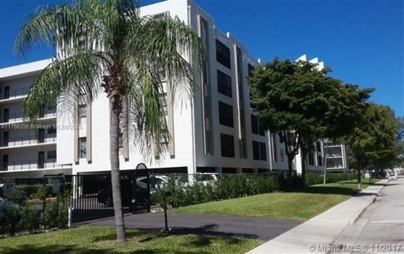 201 178th Dr, Unit 234, Sunny Isles Beach, FL 33160 Photo