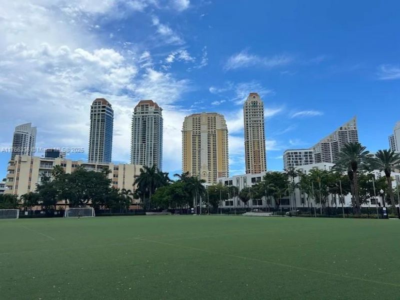 201 178th Dr, Unit 234, Sunny Isles Beach, FL 33160 Photo