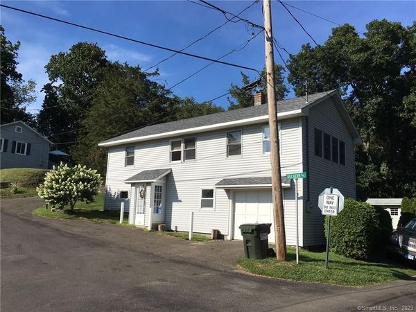 87 Decatur, Guilford, CT 06437