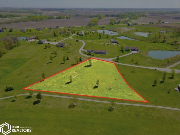 309 Hillside Drive, Lynnville, IA 50153