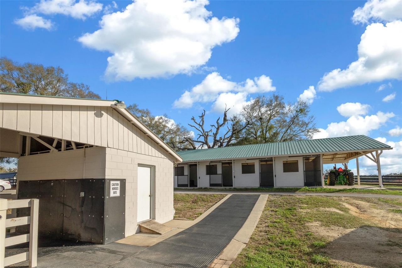 16921 SE 19th Court, Summerfield, FL 34491 Photo