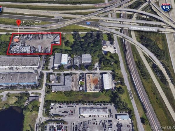 2490 SW 32nd St, Dania Beach, FL 33312