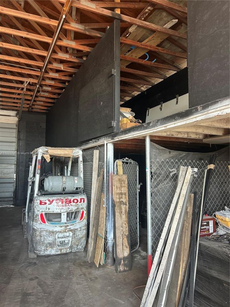 2490 SW 32nd St, Dania Beach, FL 33312 Photo