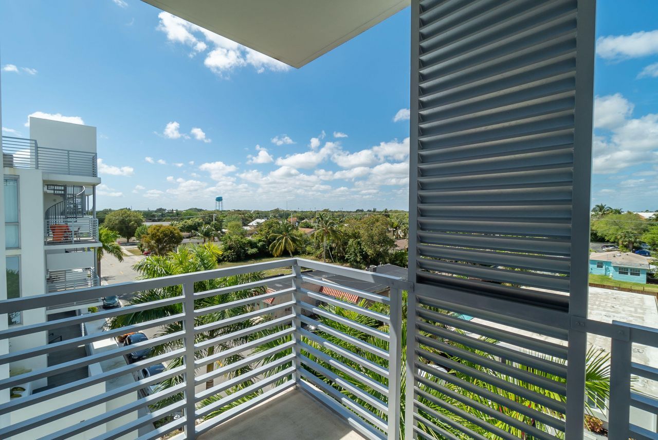 111 SE 1st Avenue, Unit 512, Delray Beach, FL 33444 Photo