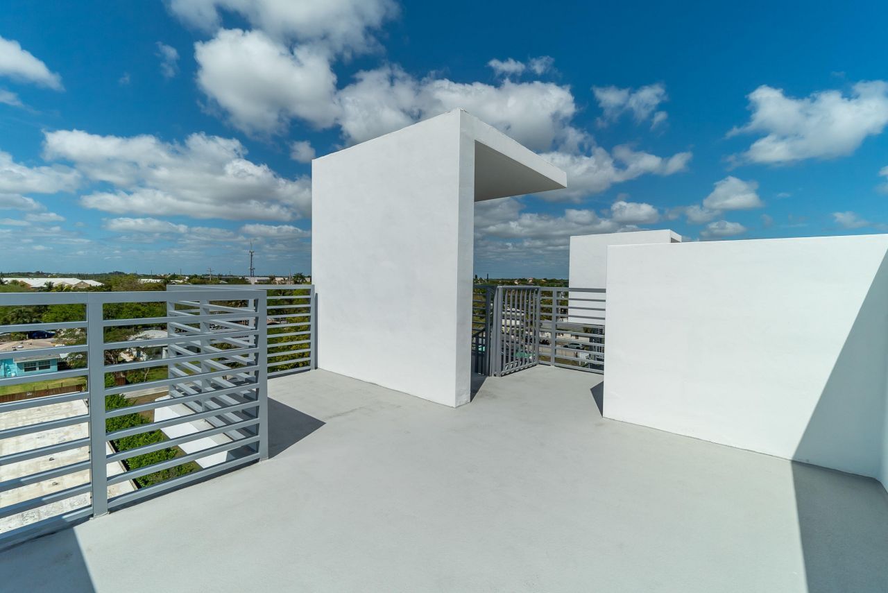 111 SE 1st Avenue, Unit 512, Delray Beach, FL 33444 Photo