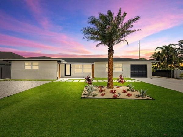 12994 SE Papaya Street, Hobe Sound, FL 33455