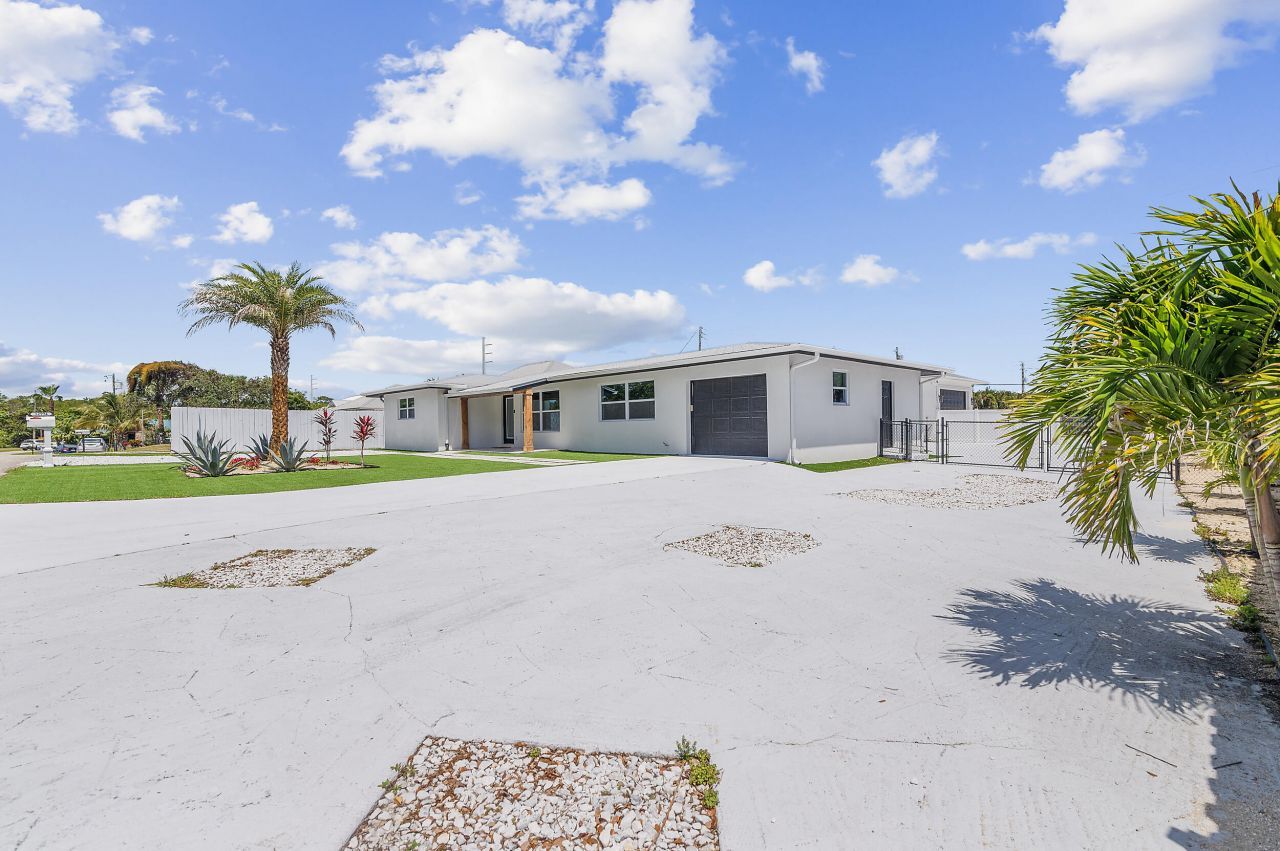 12994 SE Papaya Street, Hobe Sound, FL 33455 Photo