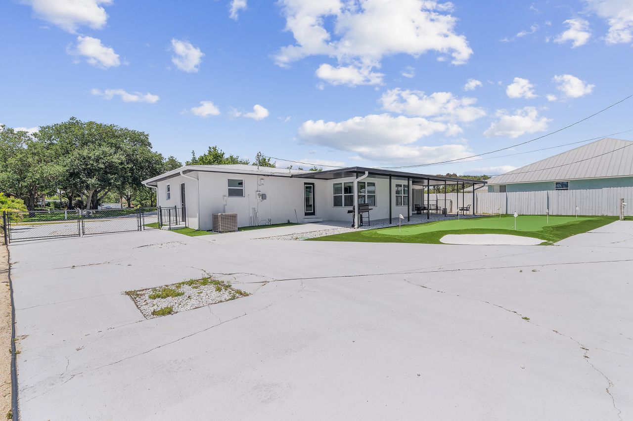 12994 SE Papaya Street, Hobe Sound, FL 33455 Photo