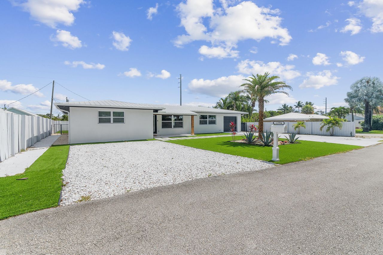 12994 SE Papaya Street, Hobe Sound, FL 33455 Photo