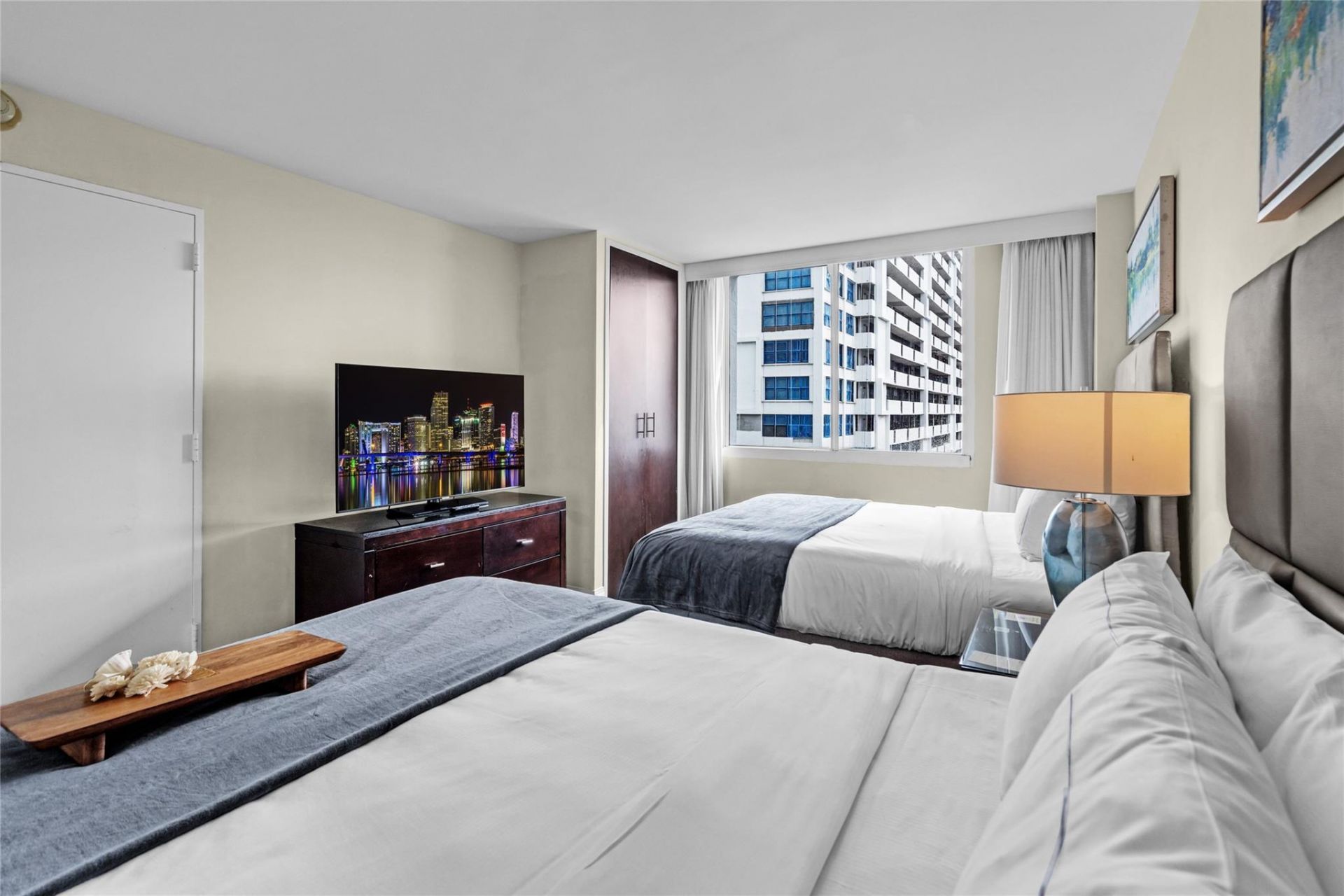 2670 E Sunrise Boulevard, Unit 903, Fort Lauderdale, FL 33304 Photo