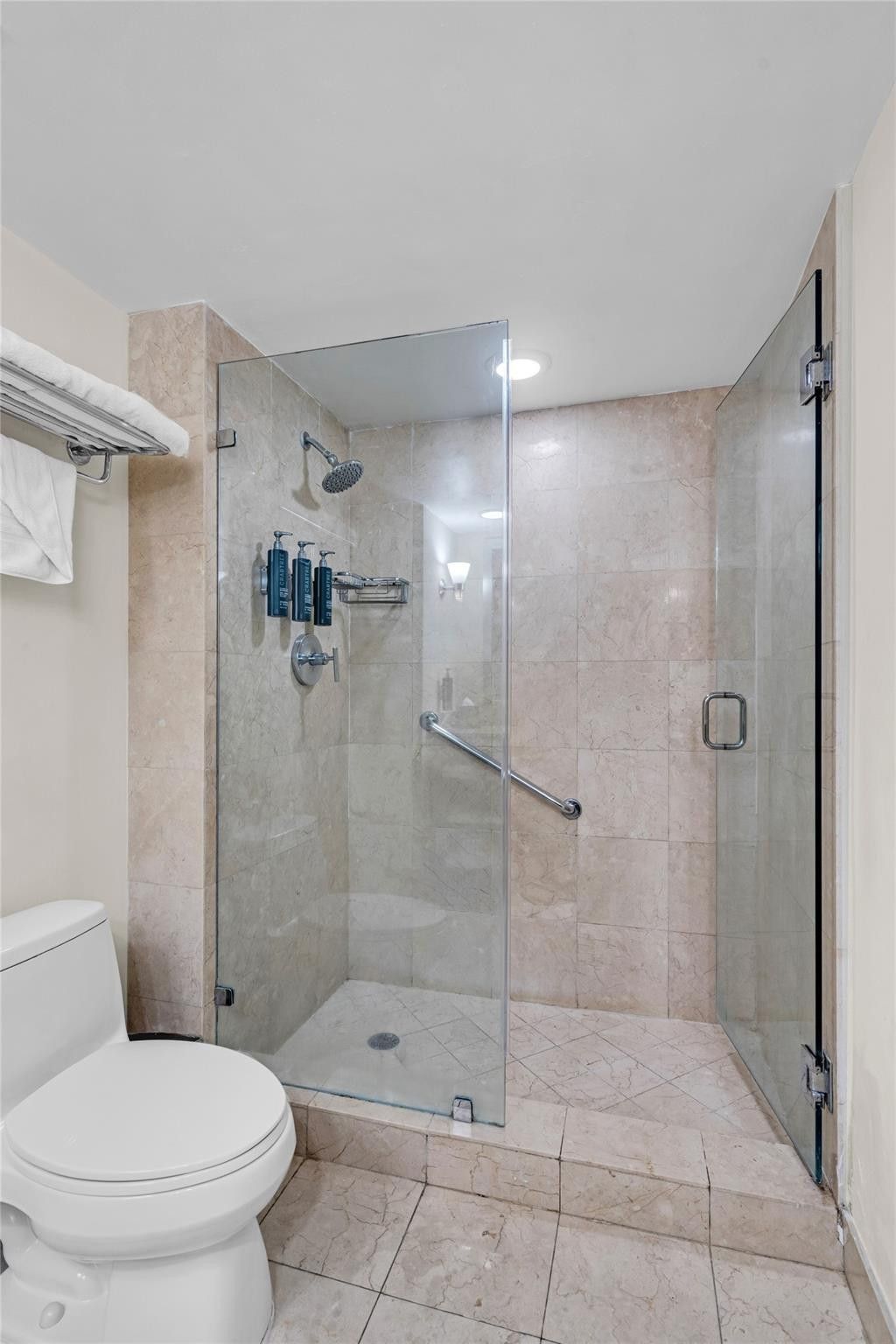 2670 E Sunrise Boulevard, Unit 903, Fort Lauderdale, FL 33304 Photo