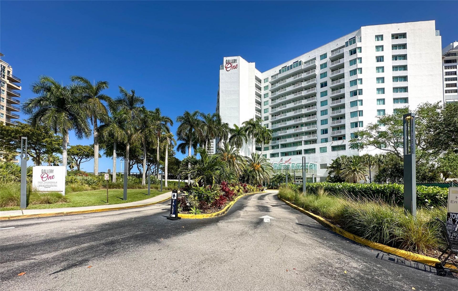 2670 E Sunrise Boulevard, Unit 903, Fort Lauderdale, FL 33304 Photo