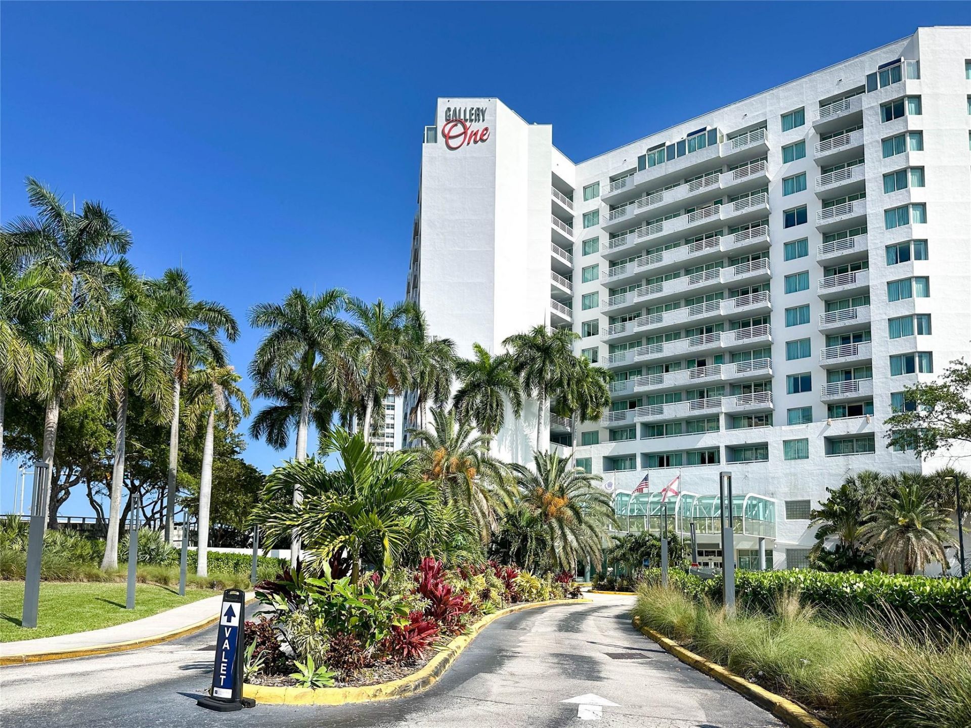 2670 E Sunrise Boulevard, Unit 903, Fort Lauderdale, FL 33304 Photo