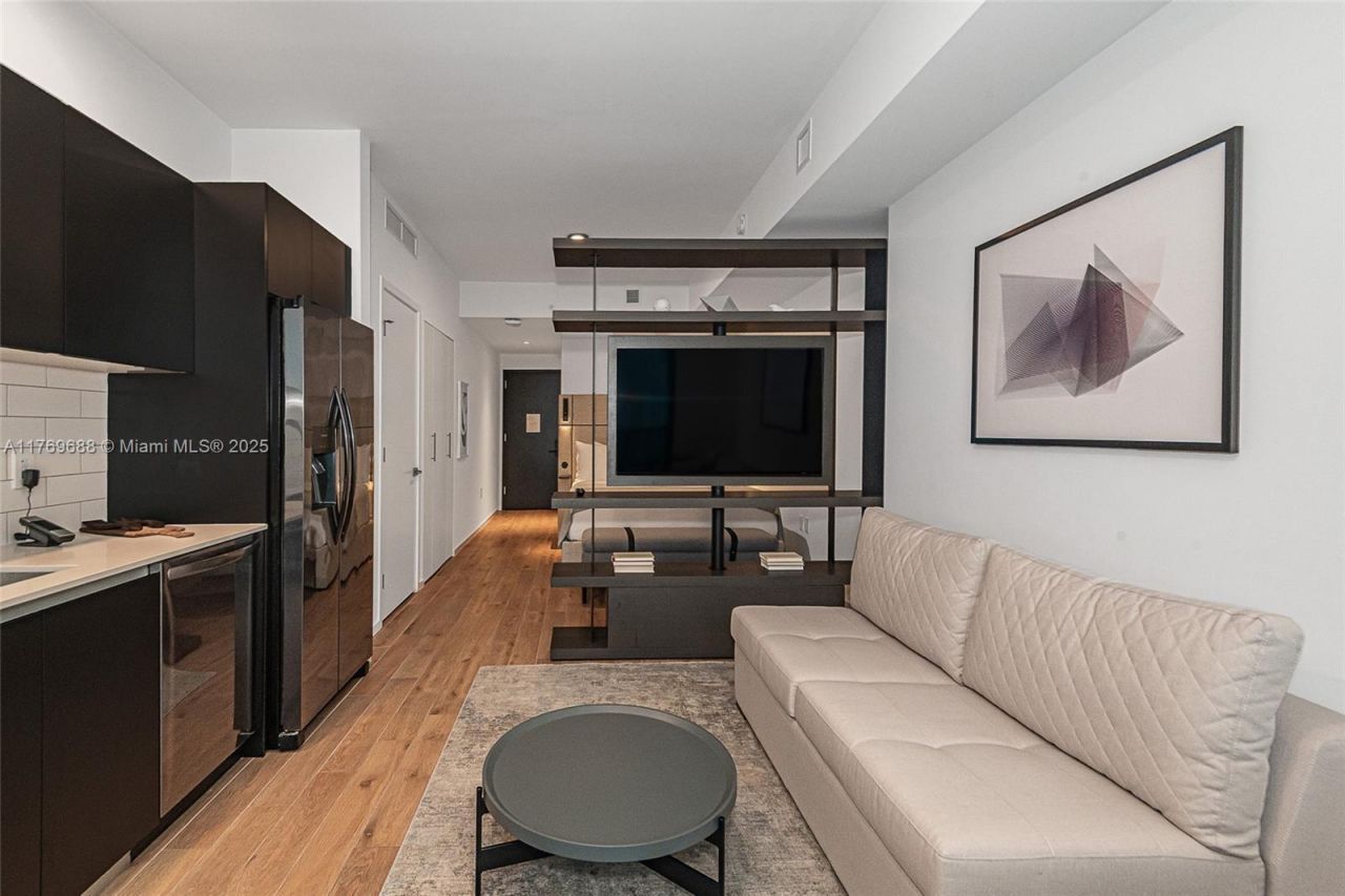 398 NE 5th St, Unit 4008, Miami, FL 33132 Photo