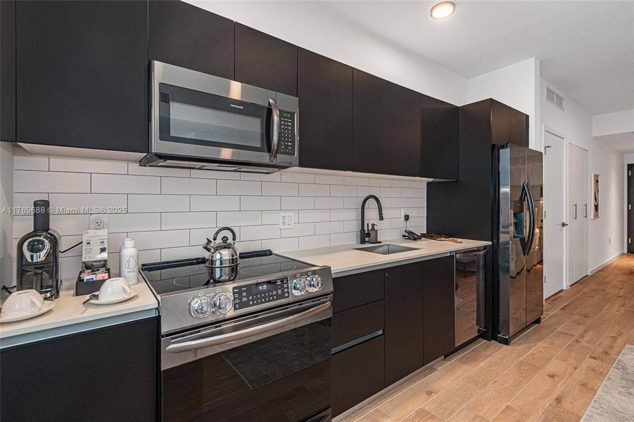 398 NE 5th St, Unit 4008, Miami, FL 33132 Photo