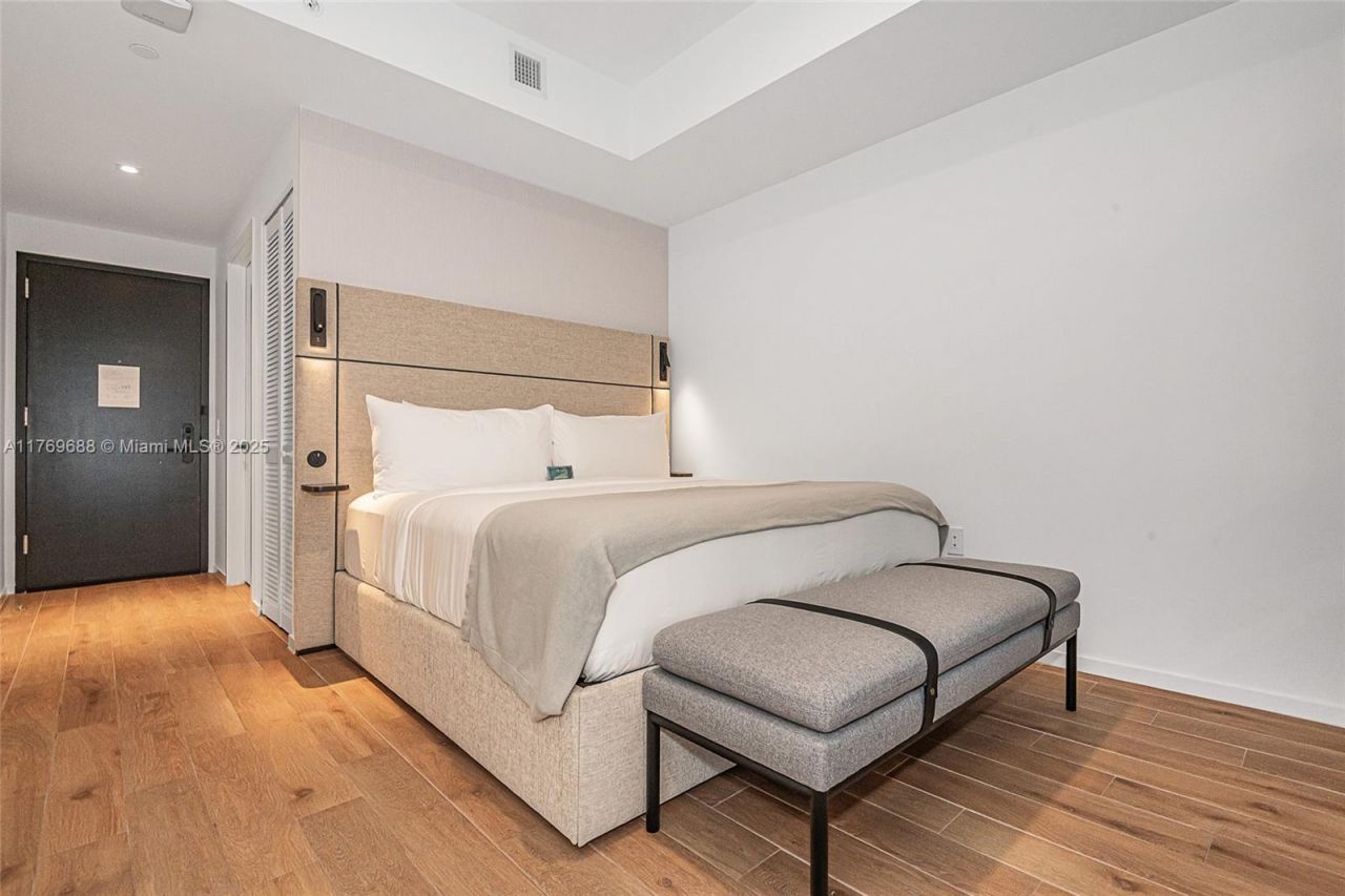 398 NE 5th St, Unit 4008, Miami, FL 33132 Photo