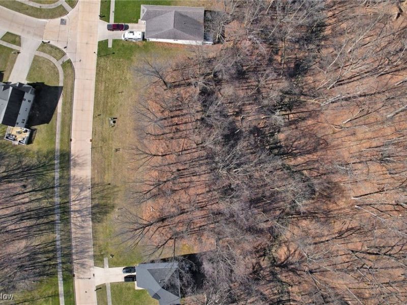 6372 Valley Ranch Drive, Garfield Heights, OH 44125 Photo 4