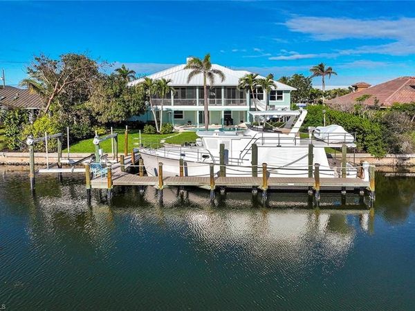 877 Limpet DR, SANIBEL, FL 33957