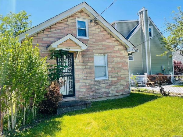 293 Park Avenue, Roosevelt, NY 11575