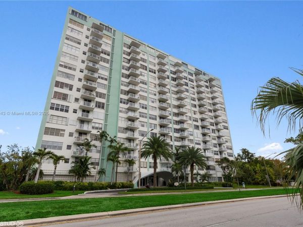 2100 Sans Souci Blvd, Unit A1003, North Miami, FL 33181