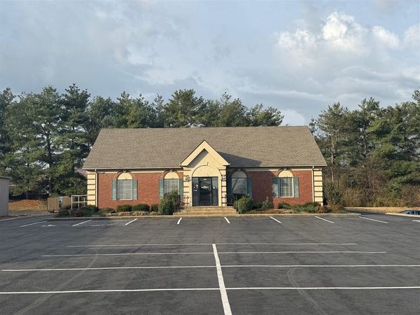 1475 Campbell Lane, Bowling Green, KY 42103