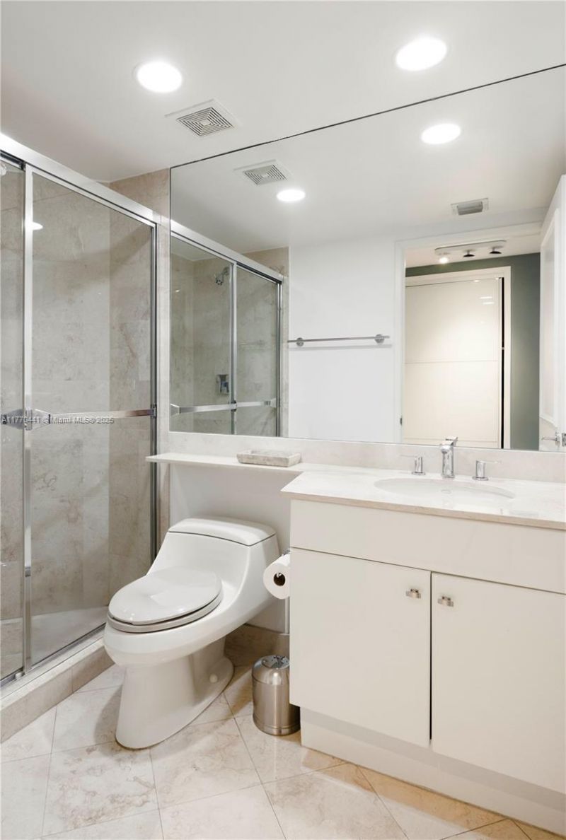 765 Crandon Blvd, Unit 307, Key Biscayne, FL 33149 Photo