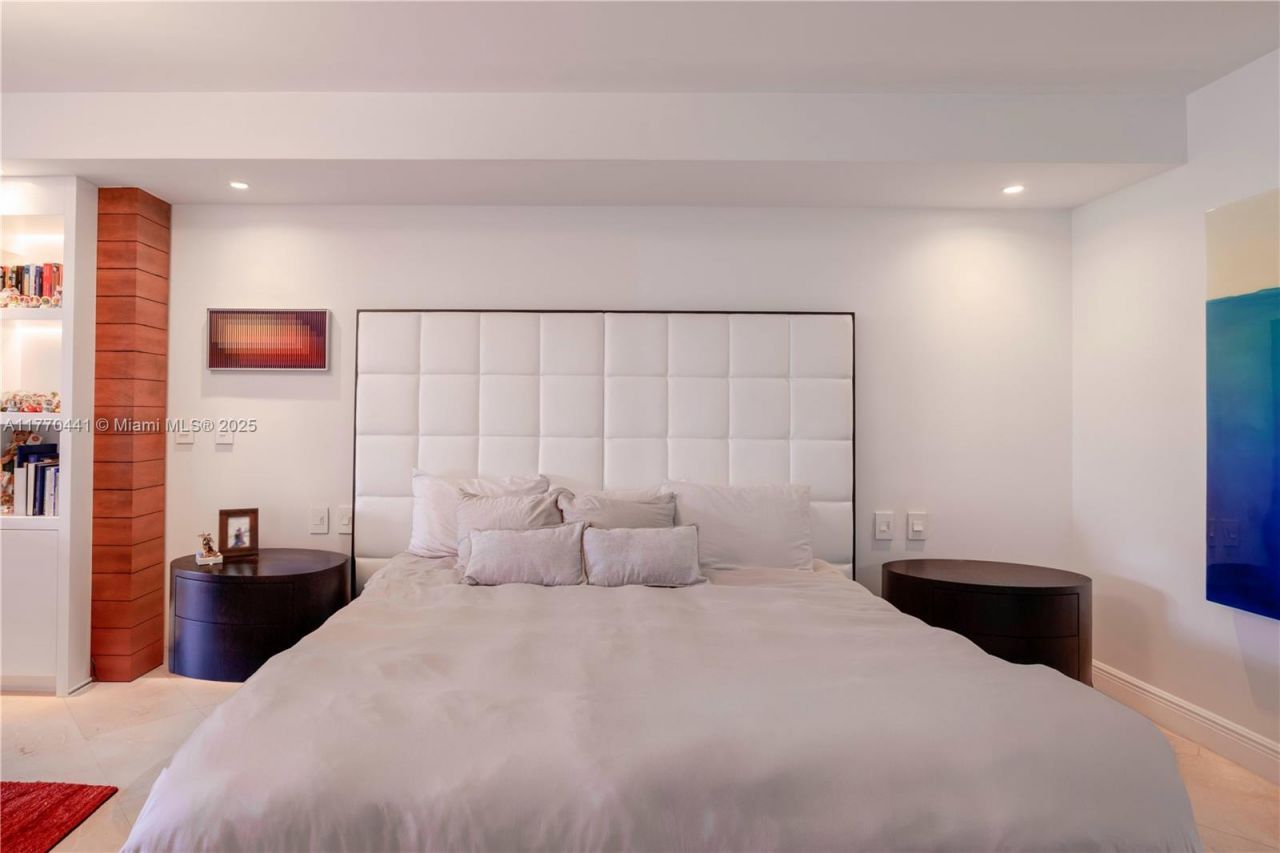 765 Crandon Blvd, Unit 307, Key Biscayne, FL 33149 Photo