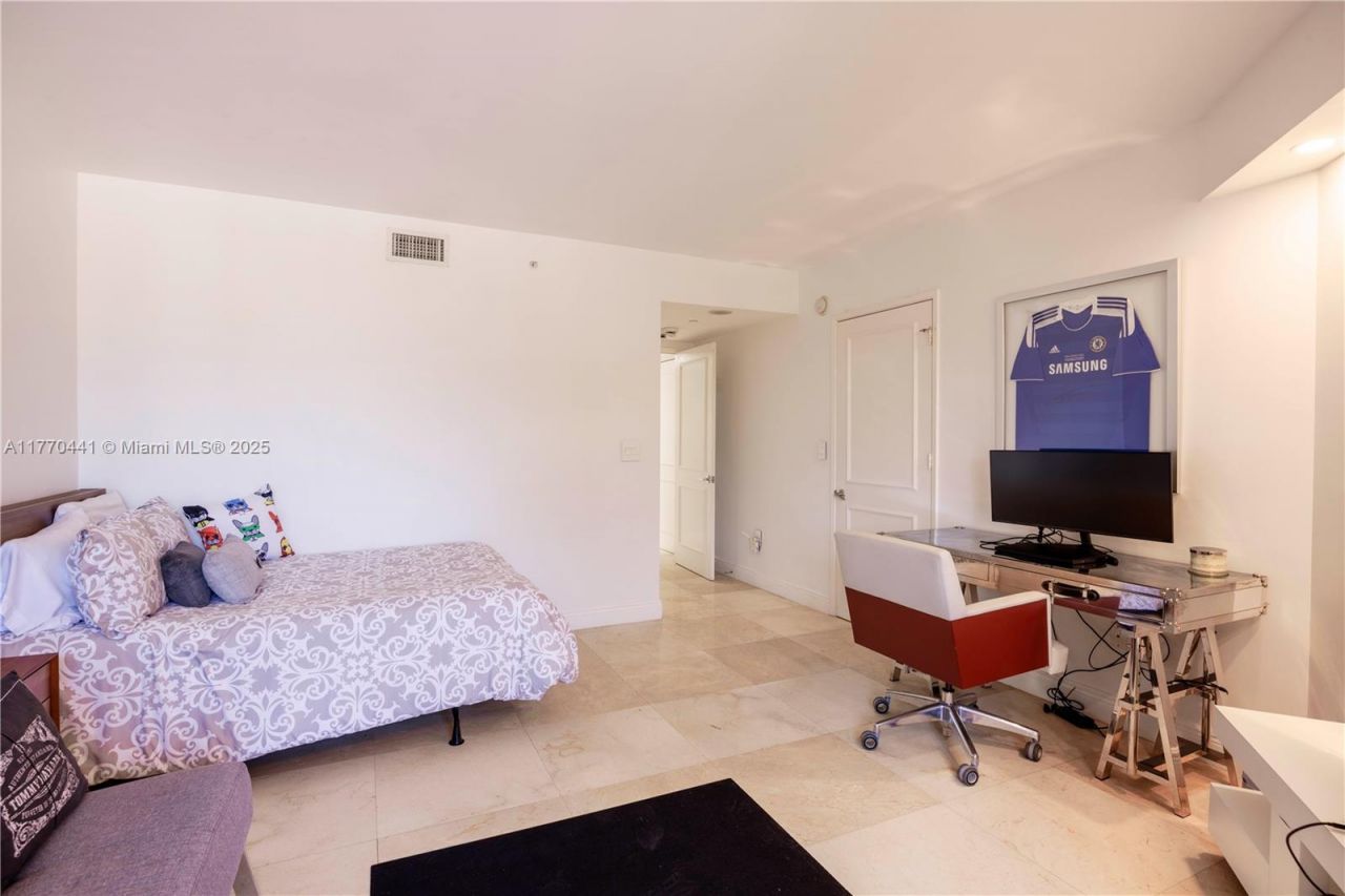 765 Crandon Blvd, Unit 307, Key Biscayne, FL 33149 Photo