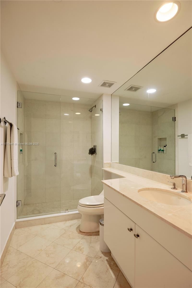 765 Crandon Blvd, Unit 307, Key Biscayne, FL 33149 Photo