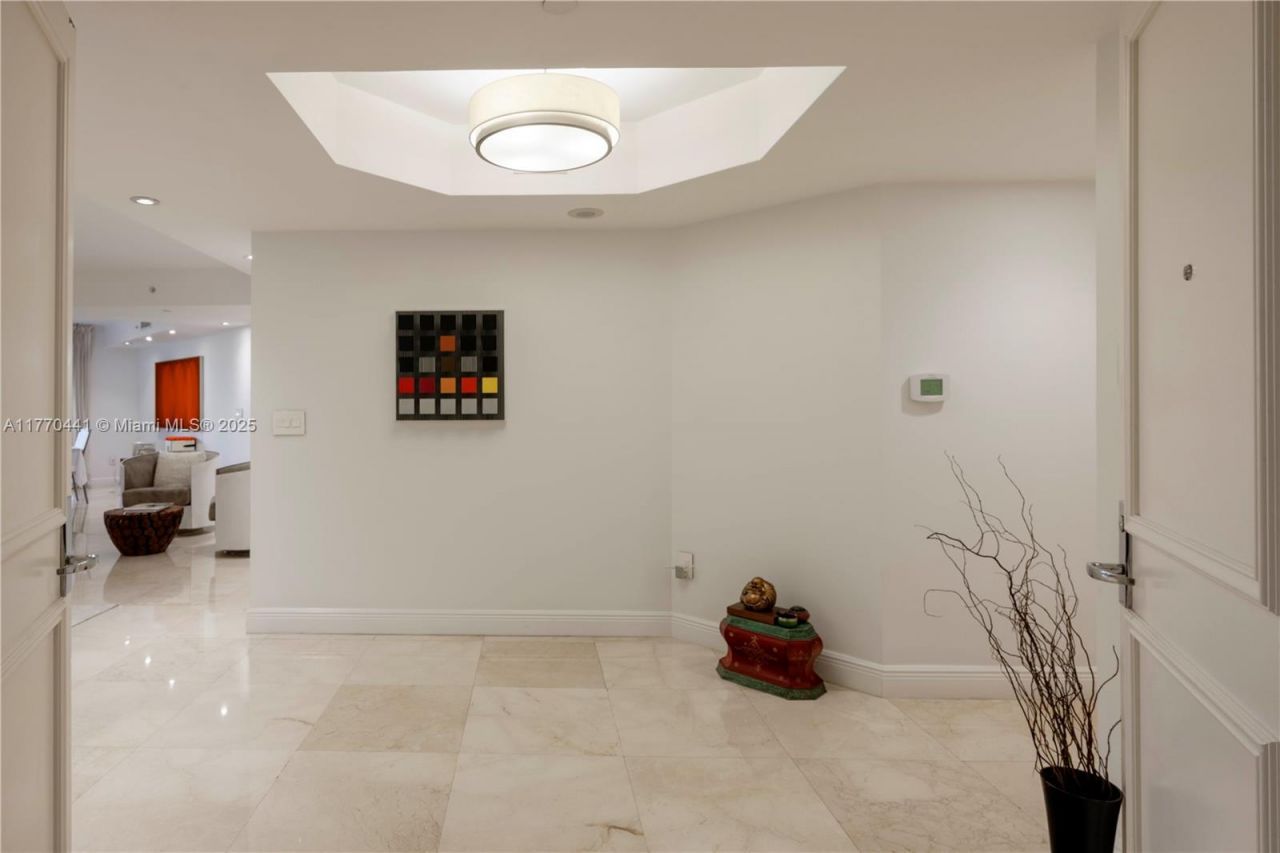 765 Crandon Blvd, Unit 307, Key Biscayne, FL 33149 Photo