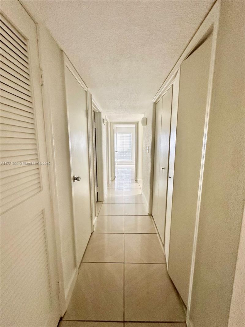 915 Riverside Dr, Unit 513, Coral Springs, FL 33071 Photo
