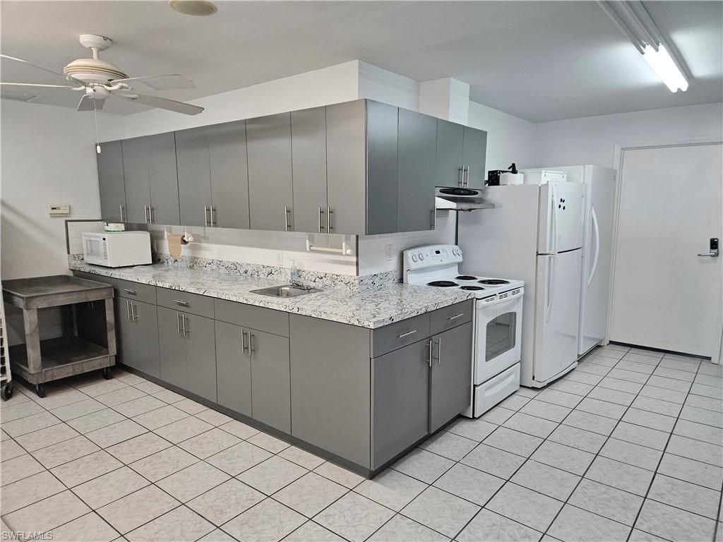 4 Onyx Dr, Unit 4O, Naples, FL 34114 Photo