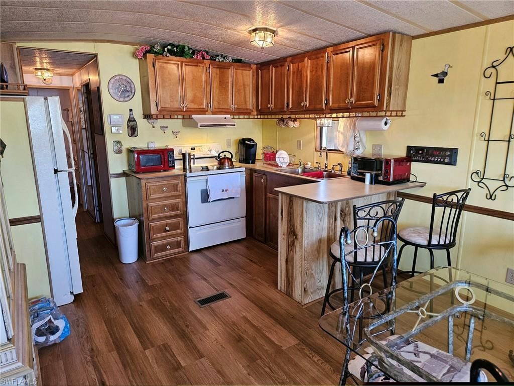 4 Onyx Dr, Unit 4O, Naples, FL 34114 Photo