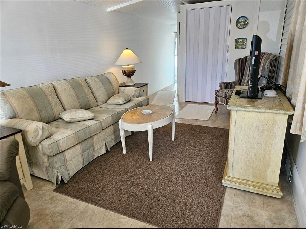 4 Onyx Dr, Unit 4O, Naples, FL 34114 Photo