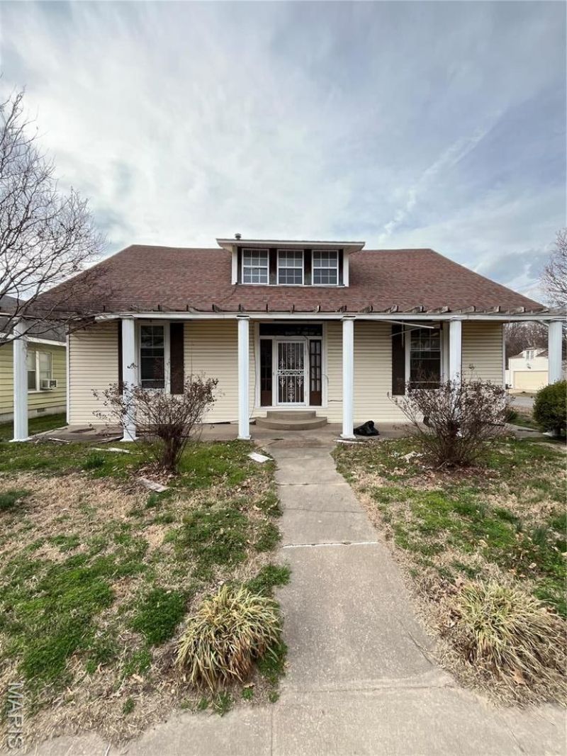 700 Carelton, Caruthersville, MO 63830 Main Photo