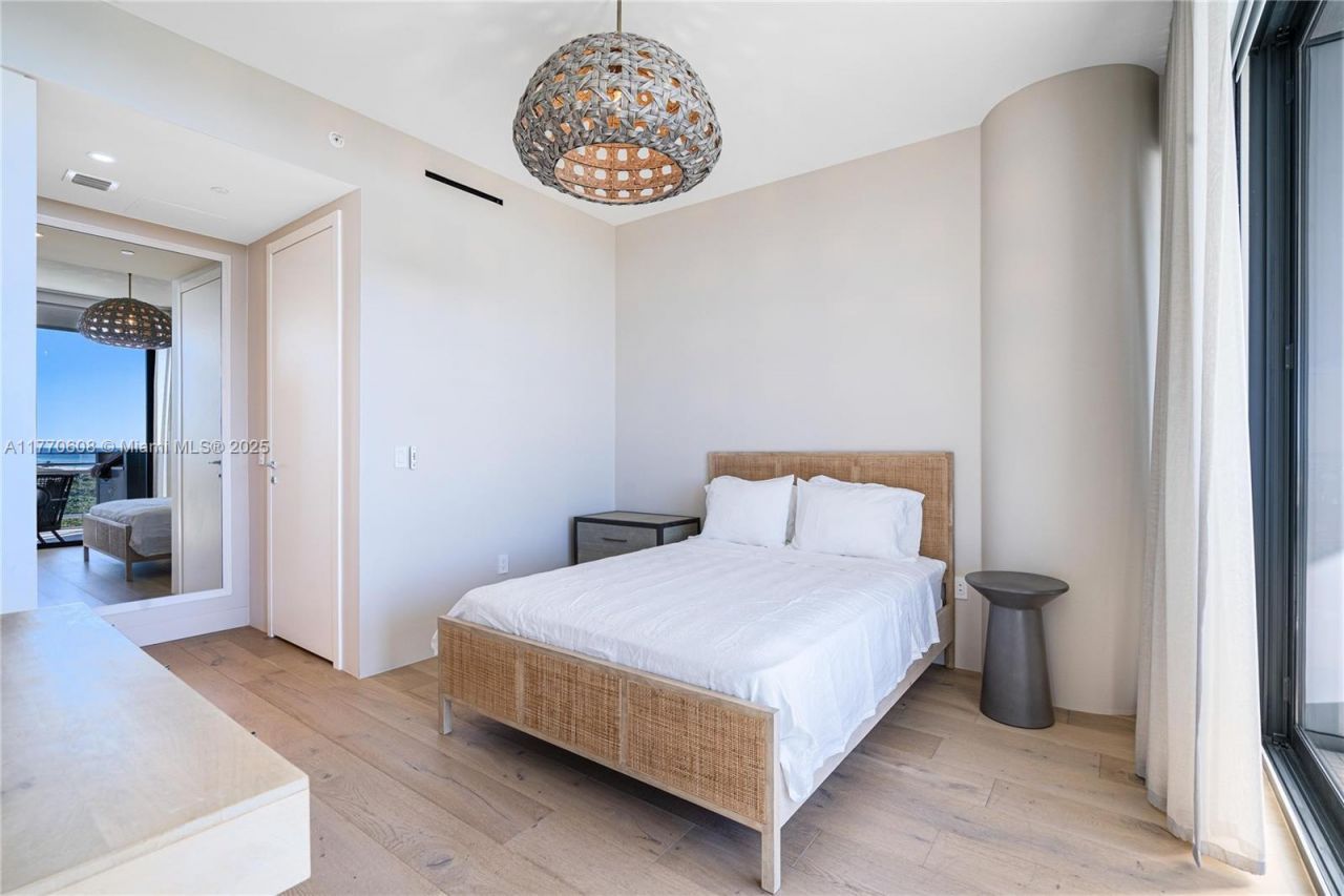 8701 Collins Ave, Unit 804, Miami Beach, FL 33154 Photo