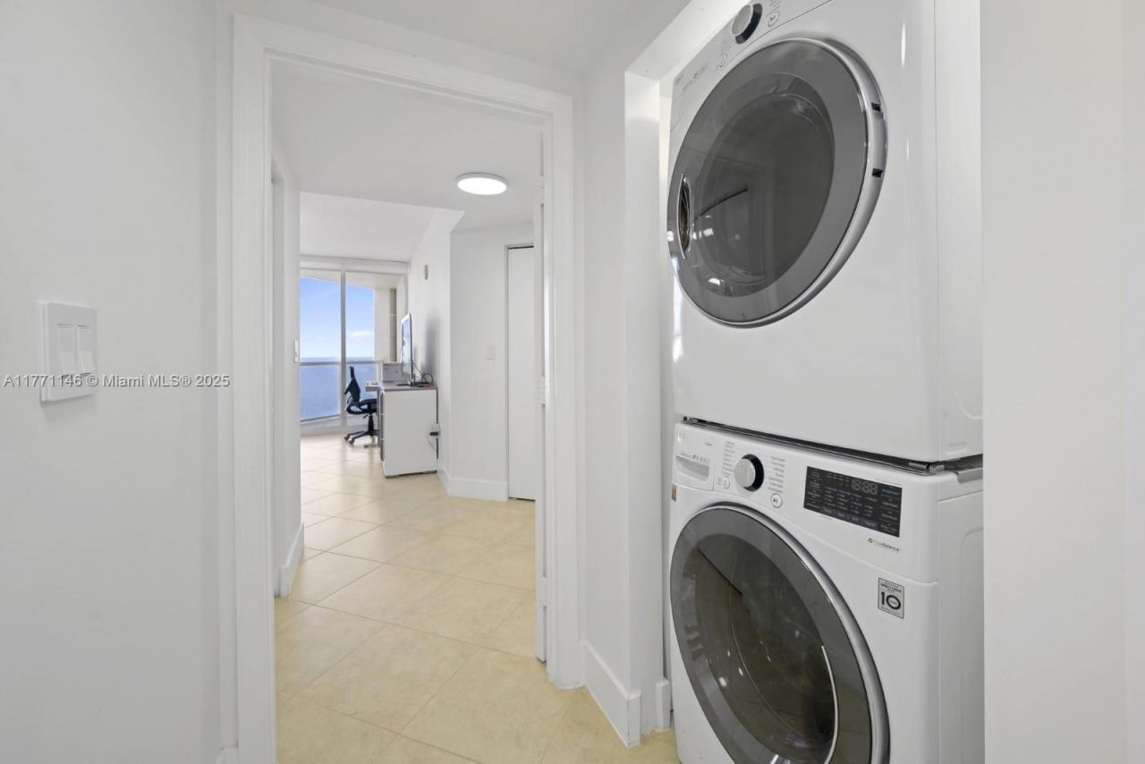 16699 Collins Ave, Unit 3306, Sunny Isles Beach, FL 33160 Photo