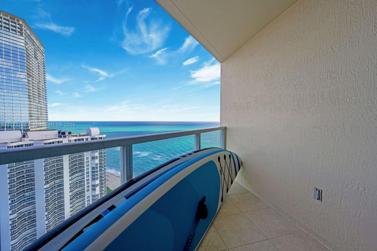 16699 Collins Ave, Unit 3306, Sunny Isles Beach, FL 33160 Photo