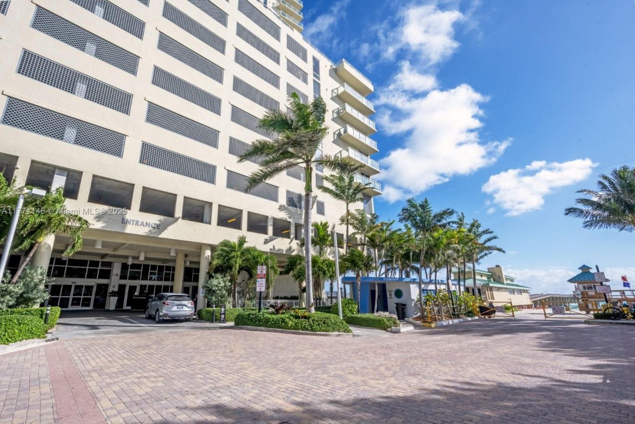 16699 Collins Ave, Unit 3306, Sunny Isles Beach, FL 33160 Photo