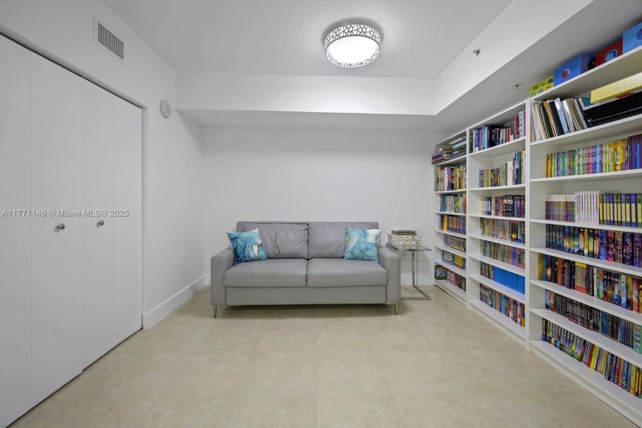 16699 Collins Ave, Unit 3306, Sunny Isles Beach, FL 33160 Photo