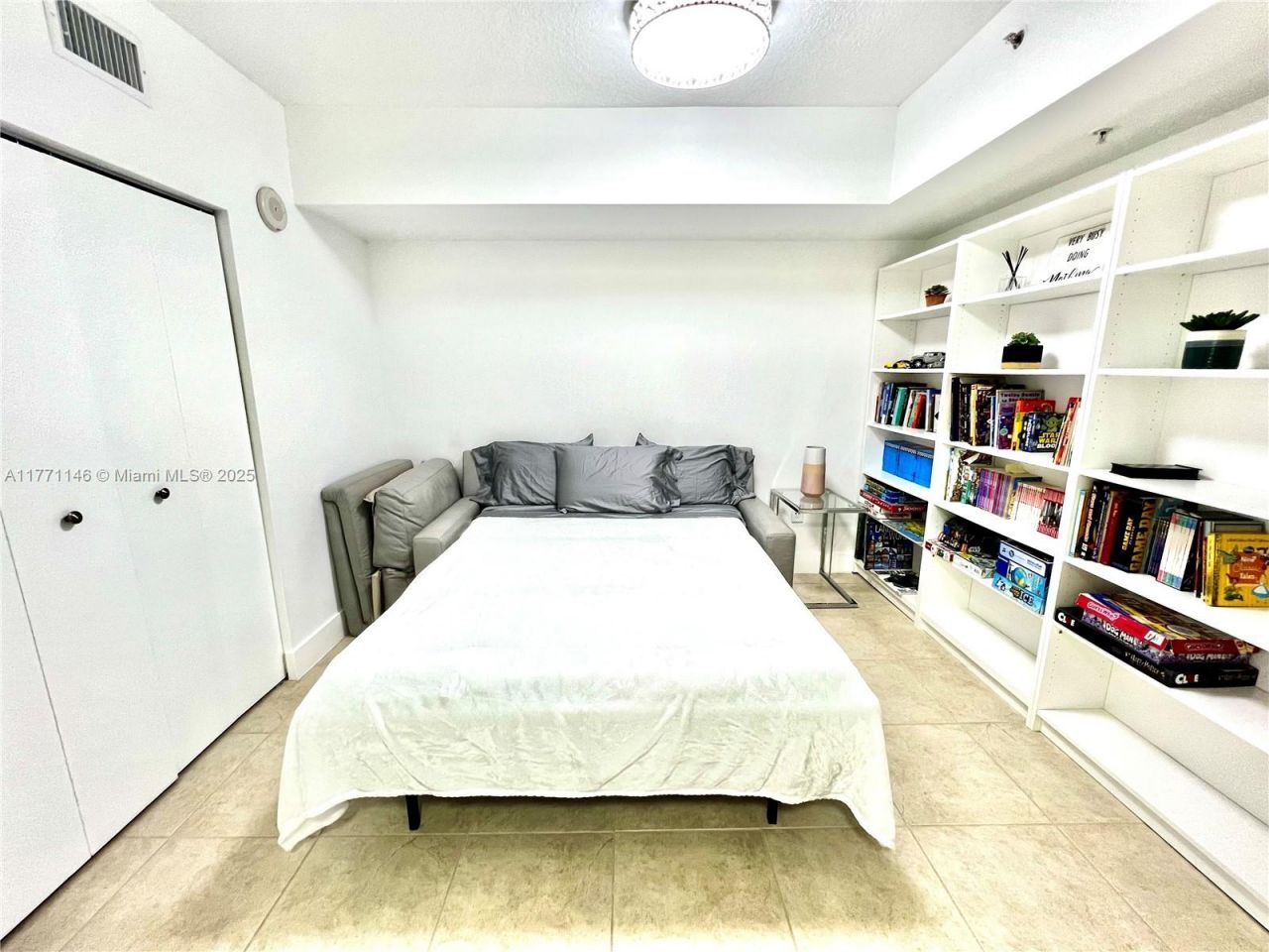 16699 Collins Ave, Unit 3306, Sunny Isles Beach, FL 33160 Photo