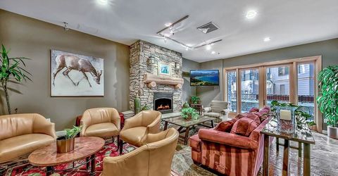 2100 North Village Drive, Truckee, CA 96961 Photo