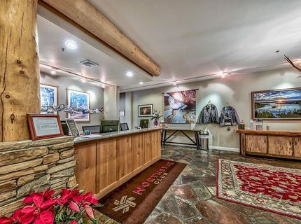 2100 North Village Drive, Truckee, CA 96961 Photo