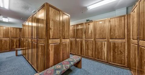 2100 North Village Drive, Truckee, CA 96961 Photo