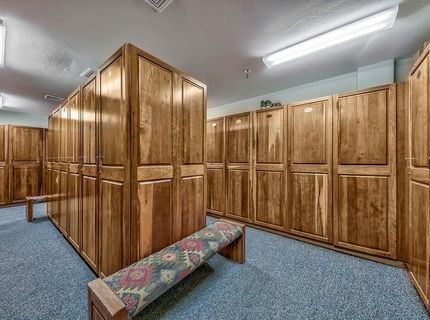 2100 North Village Drive, Truckee, CA 96961 Photo