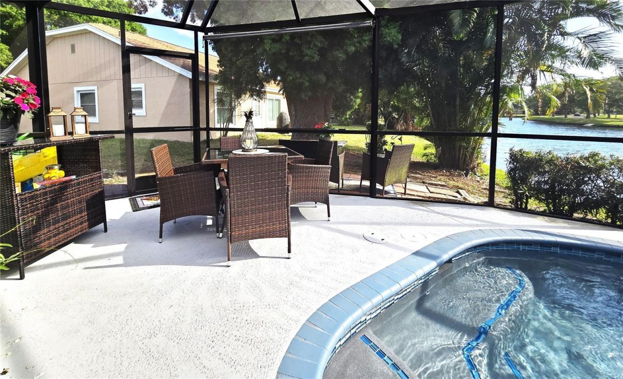 612 49th Street E, Bradenton, FL 34208 Photo