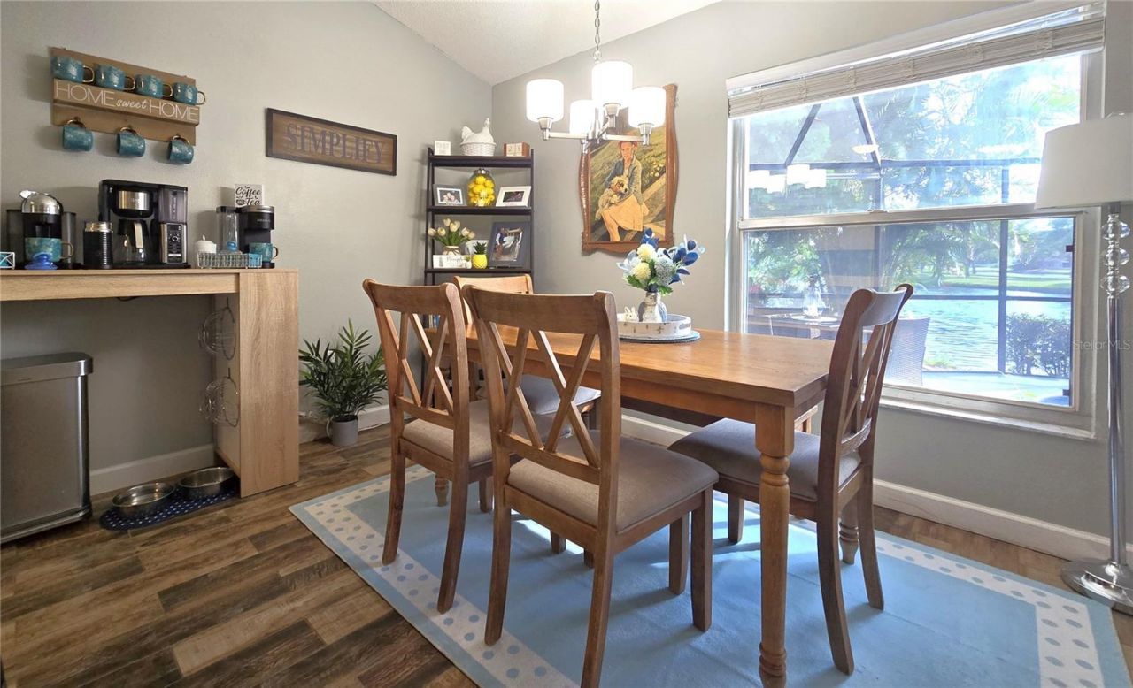 612 49th Street E, Bradenton, FL 34208 Photo