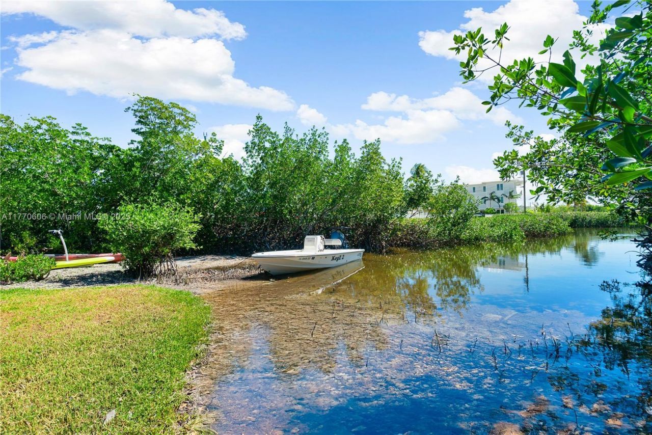 120 Coco Plum Rd S, Key Largo, FL 33037 Photo